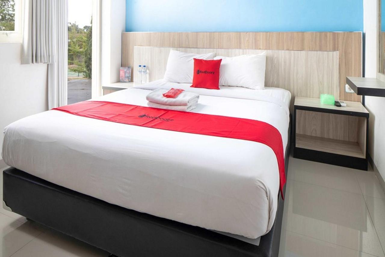 Reddoorz Plus At Panorama Villas Batu Batu  Exterior foto