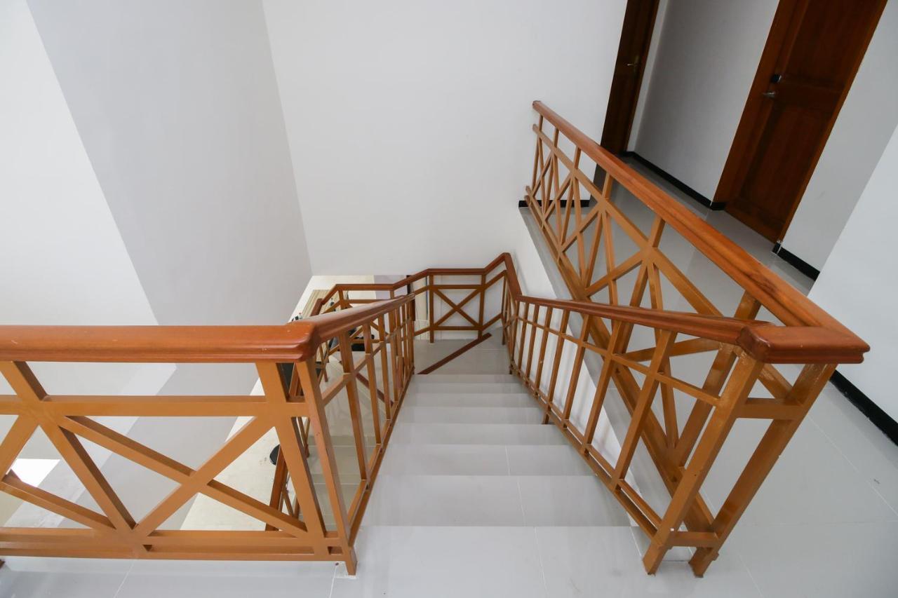 Reddoorz Plus At Panorama Villas Batu Batu  Exterior foto